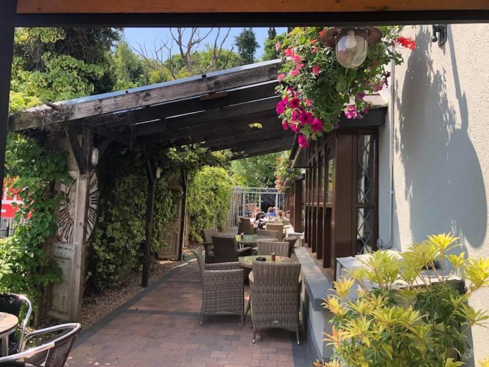 Chester Beatty Inn Ashford Buitenkant foto